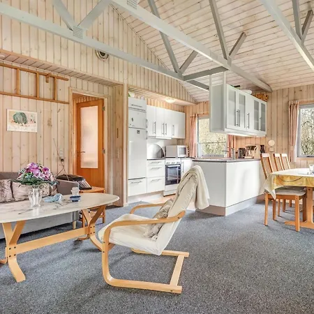 Franzisca - 200m To The Fjord By Interhome Feriehus